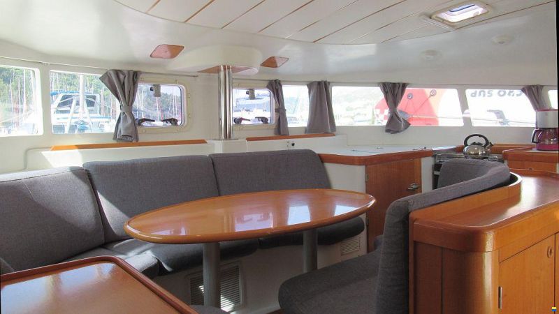 Lagoon 410