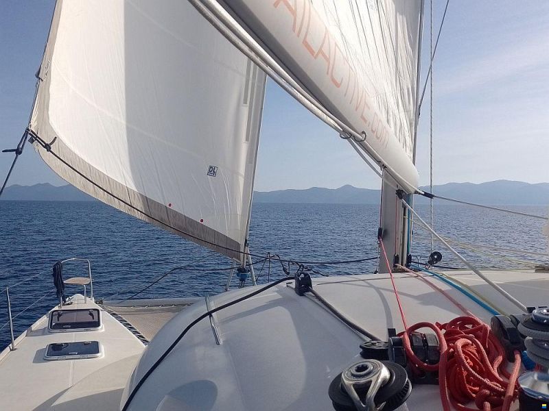 Lagoon 410