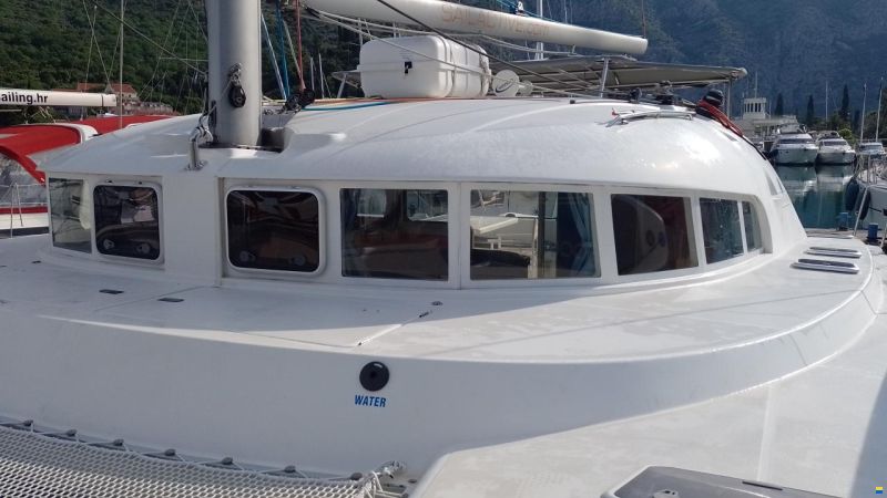 Lagoon 410