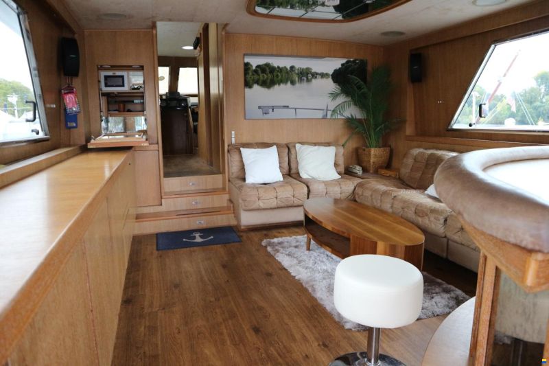 Cantieri di Pisa Akhir 20