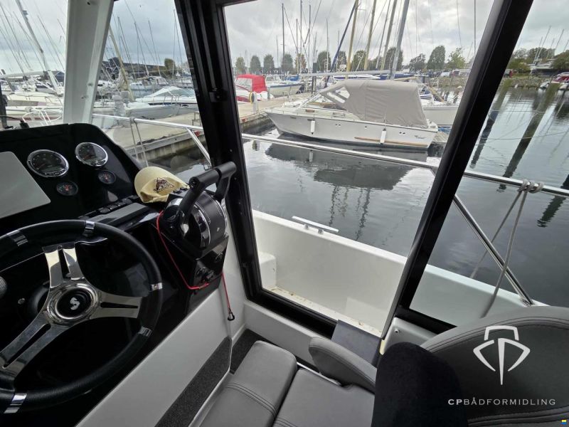 Beneteau Antares 9