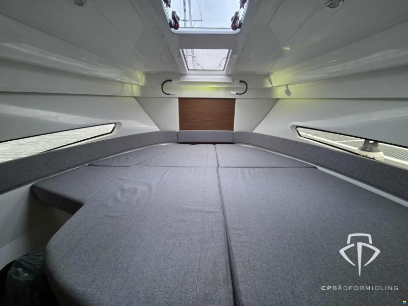 Beneteau Antares 9