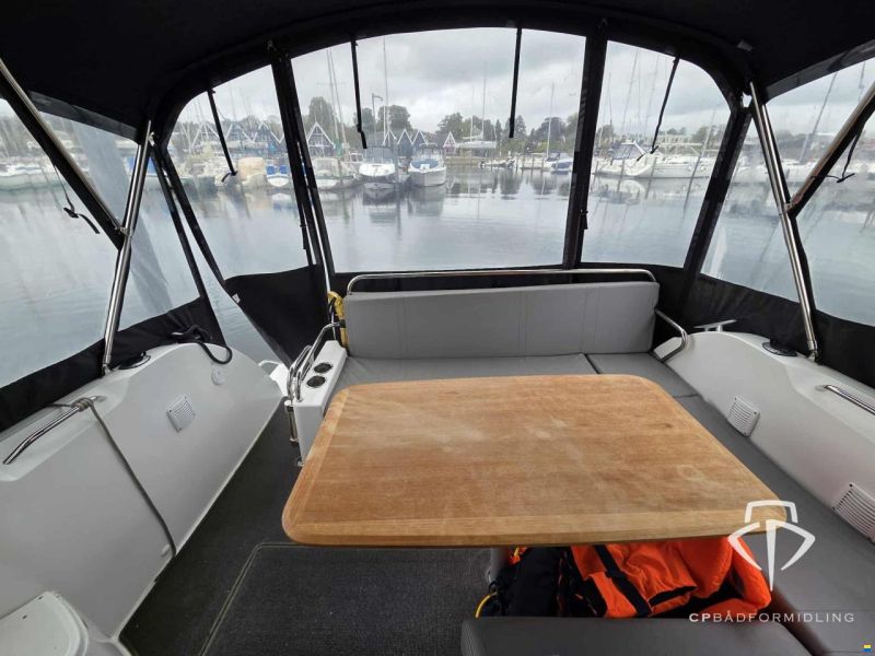 Beneteau Antares 9