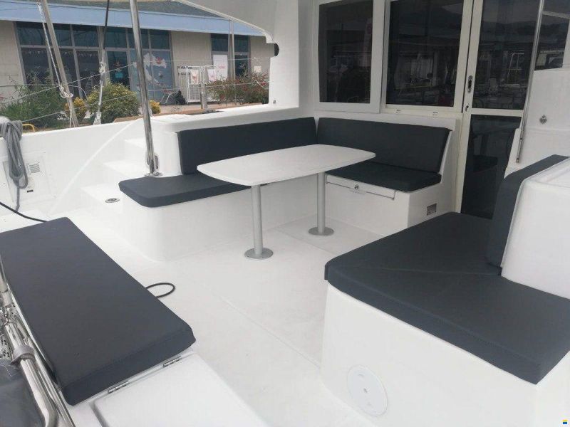 Groupe Beneteau Lagoon 40
