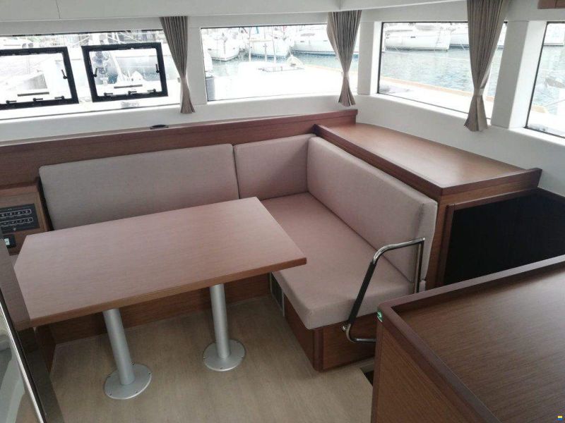 Groupe Beneteau Lagoon 40