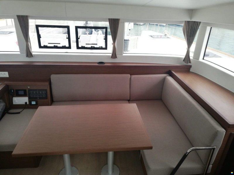 Groupe Beneteau Lagoon 40