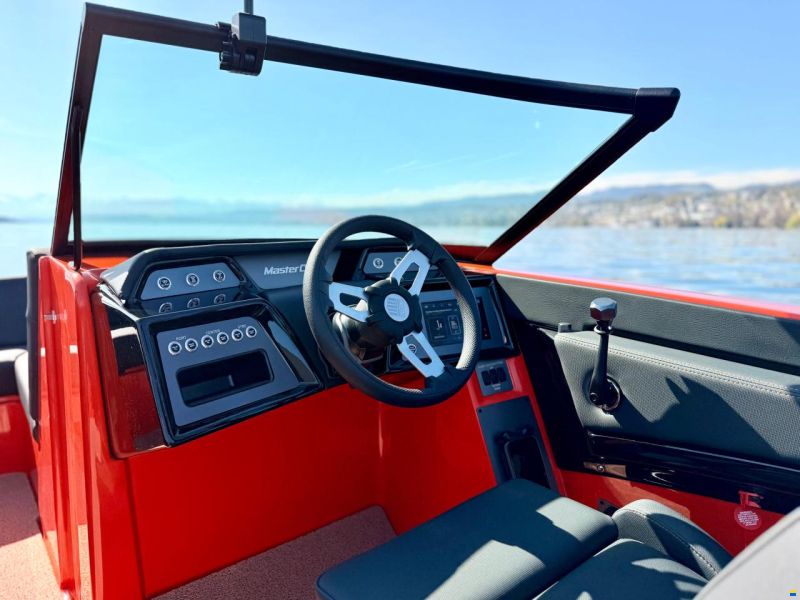 MasterCraft NXT20 Wakeboard & Wakesurf