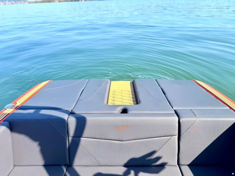 MasterCraft NXT20 Wakeboard & Wakesurf