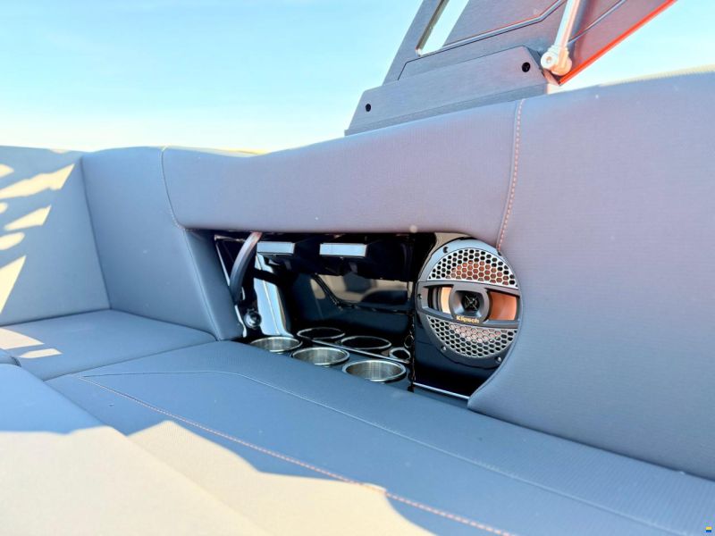 MasterCraft NXT20 Wakeboard & Wakesurf