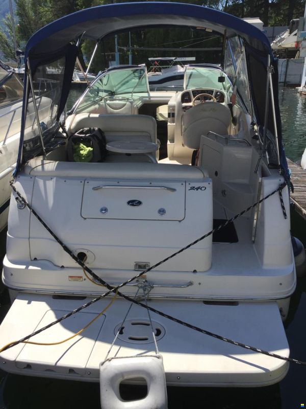 Sea Ray 240 DA