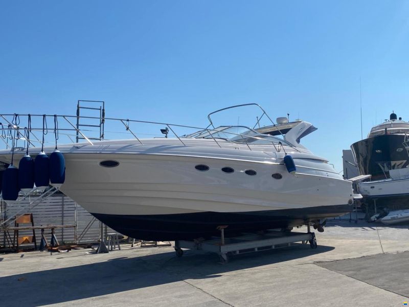 Regal 4260 Commodore