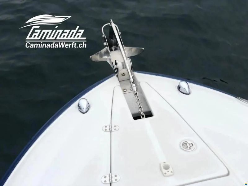 Crownline 26 Day Cruiser