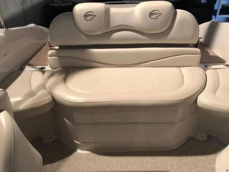 Crownline 26 Day Cruiser