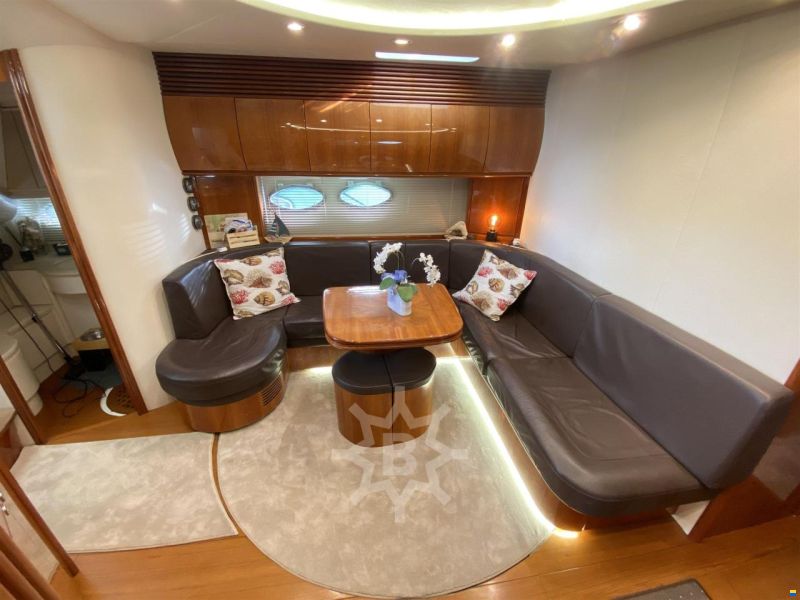 Pershing 54'