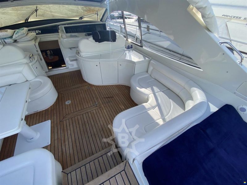 Pershing 54'