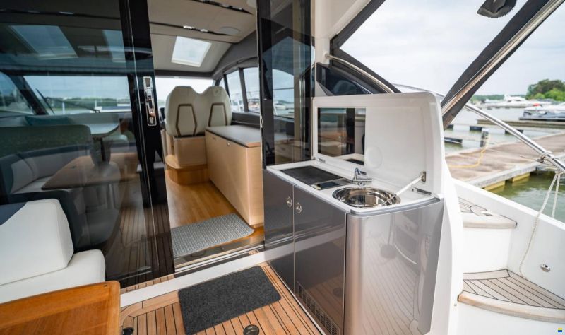 Princess V50