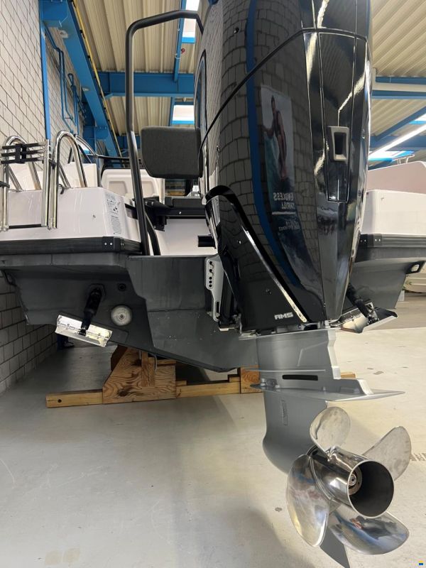 XO Boats DSCVR 9 Open