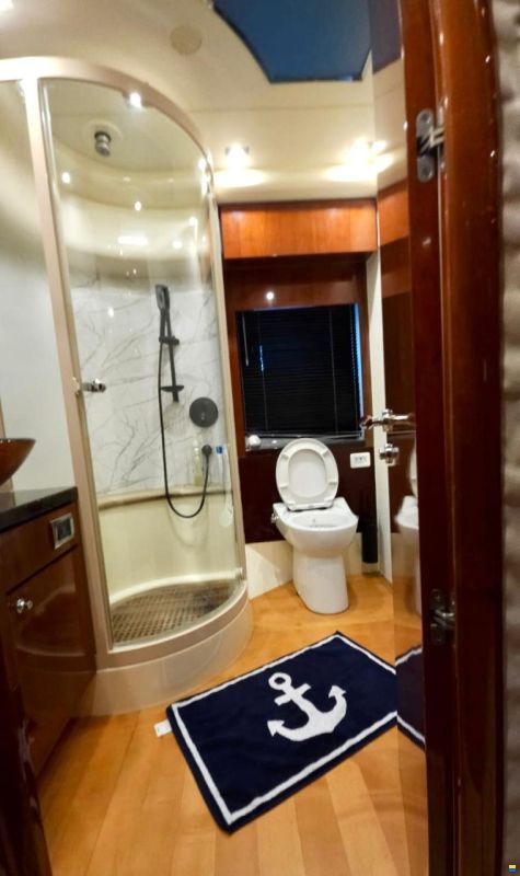 Fairline Squadron 74