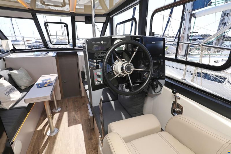 Cobra Futura 40