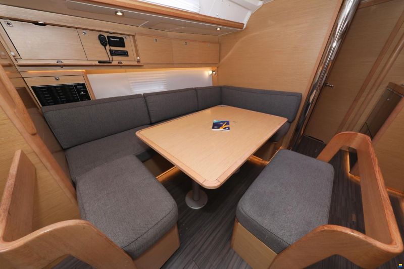 Dufour 430 GL