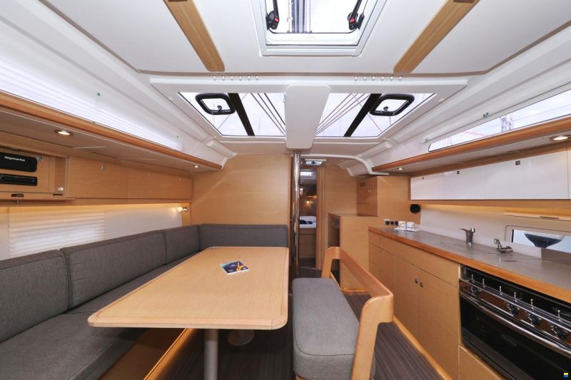 Dufour 430 GL
