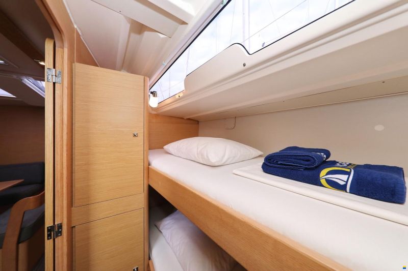 Dufour 430 GL