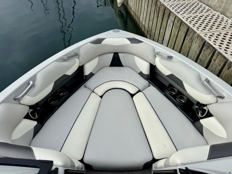 Malibu Wakesetter 22 VLX