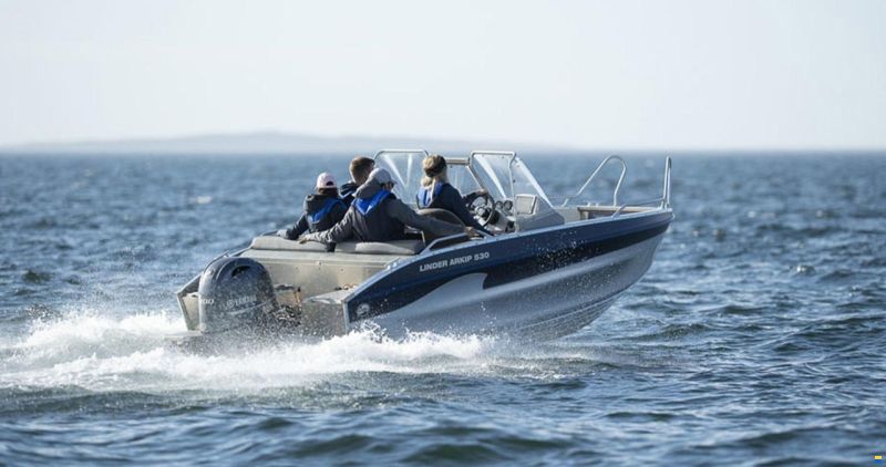 Linder Arkip 530 BR + Pre-Rigg.Yamaha+Garmin 9"