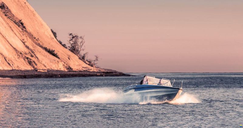 Linder Arkip 530 BR + Pre-Rigg.Yamaha+Garmin 9"