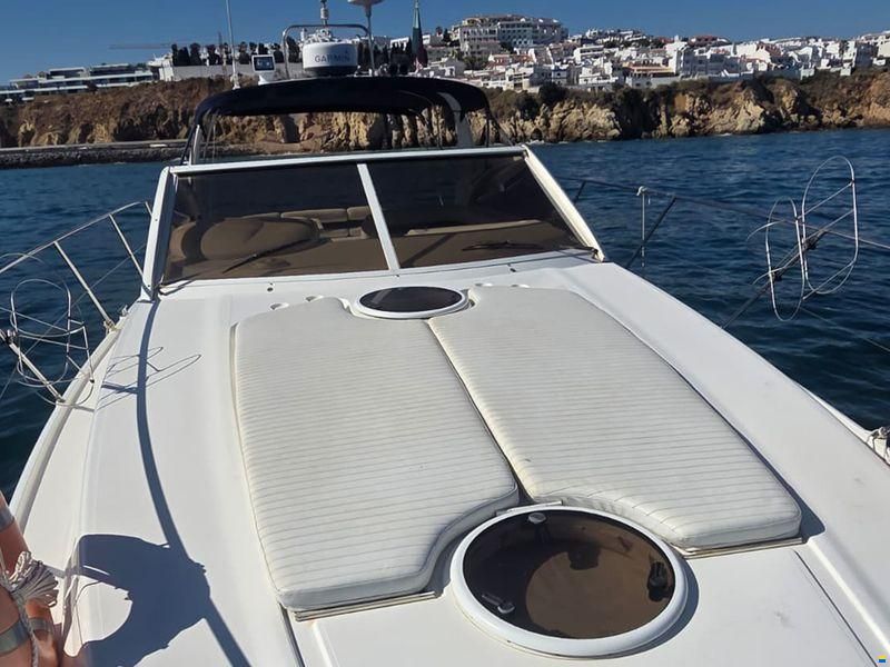 Princess Yachts International V42
