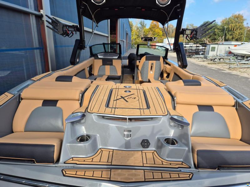 MasterCraft X24