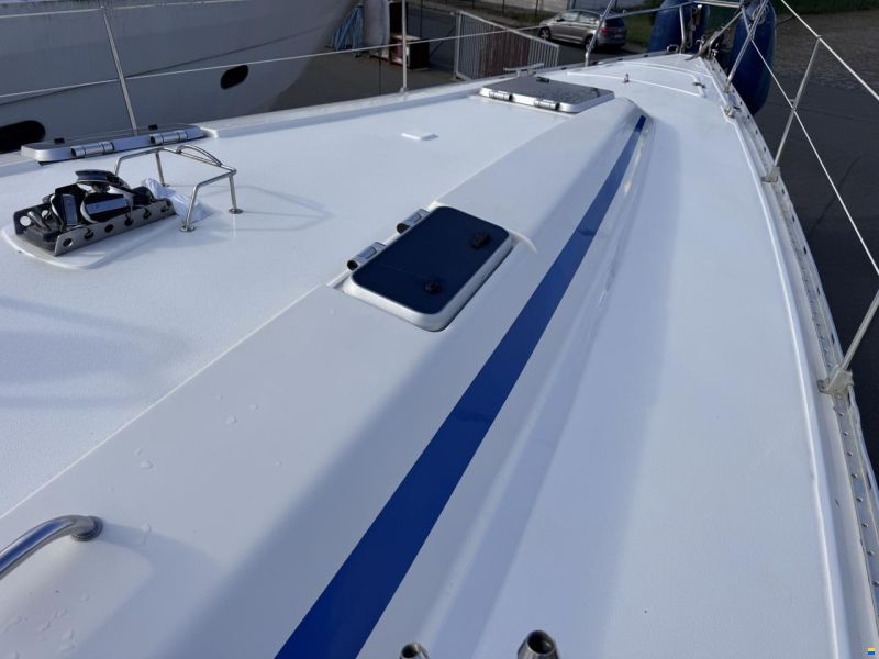 Bavaria 44