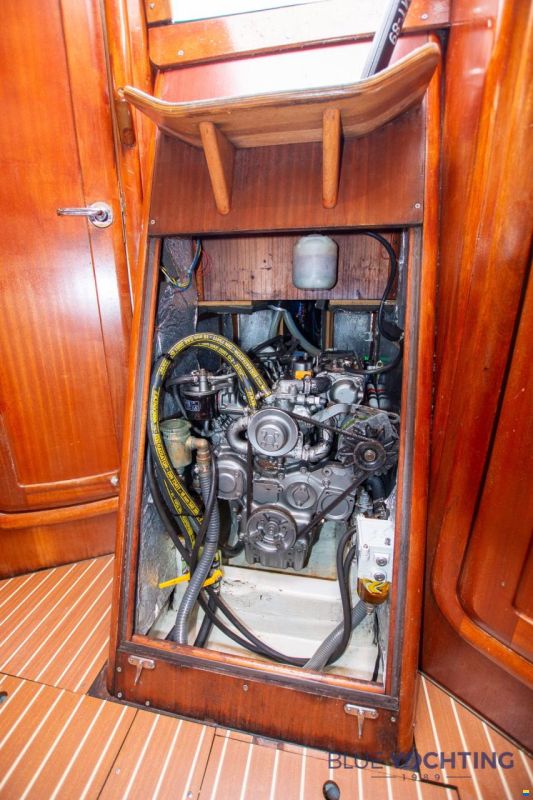 Bavaria 44
