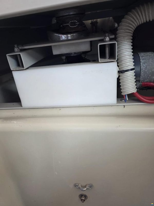 Boston Whaler Outrage 25