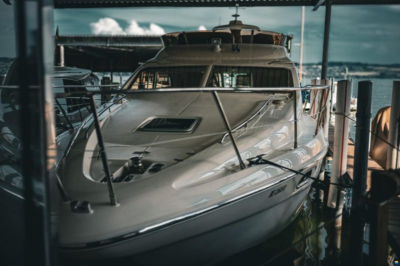 Sealine F44