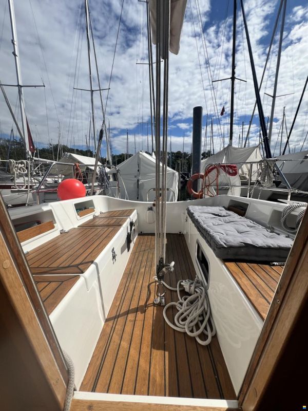 Sunwind 301