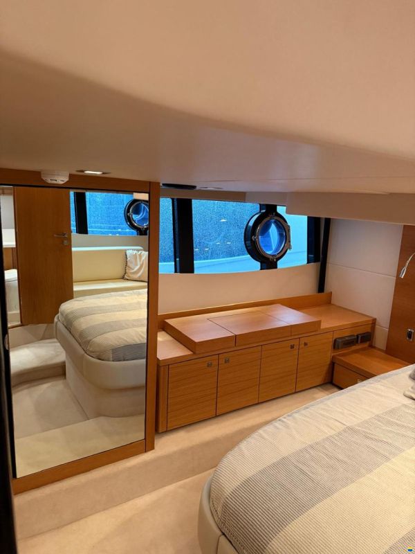 Sunseeker Portofino 48