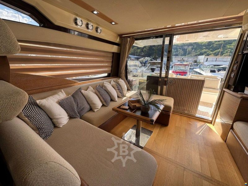 Azimut 47