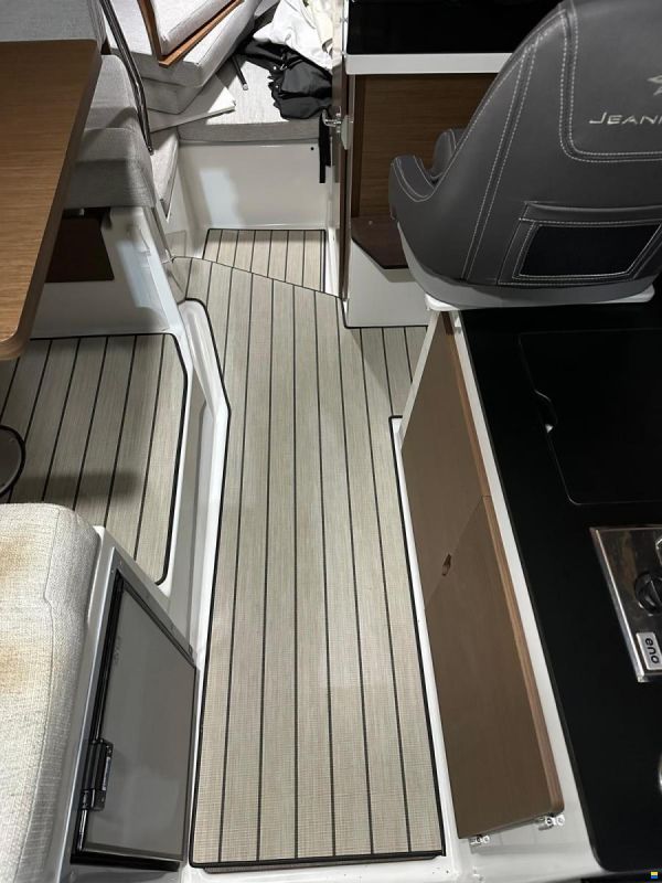 Jeanneau 795 S2 MERRY FISHER