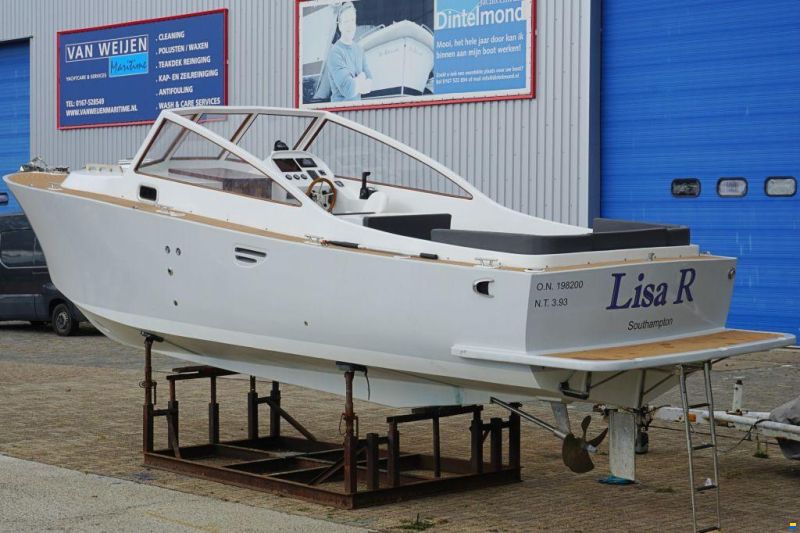 Lobster LB26 Classic Runabout