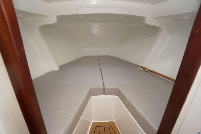 Lobster LB26 Classic Runabout