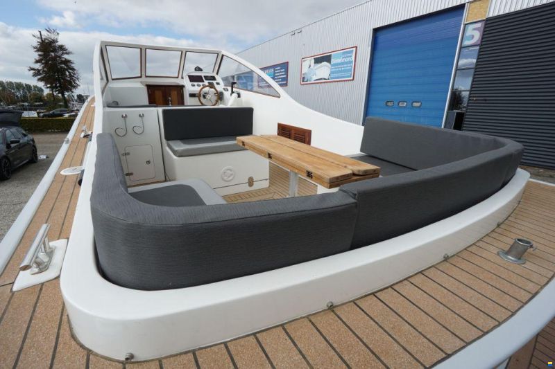 Lobster LB26 Classic Runabout