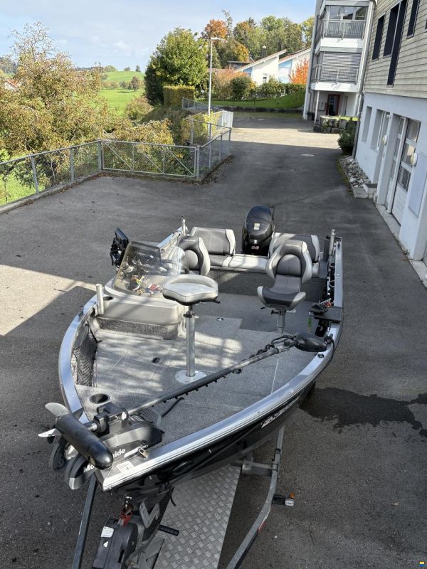 Crestliner Fish Hawk 1650 SC