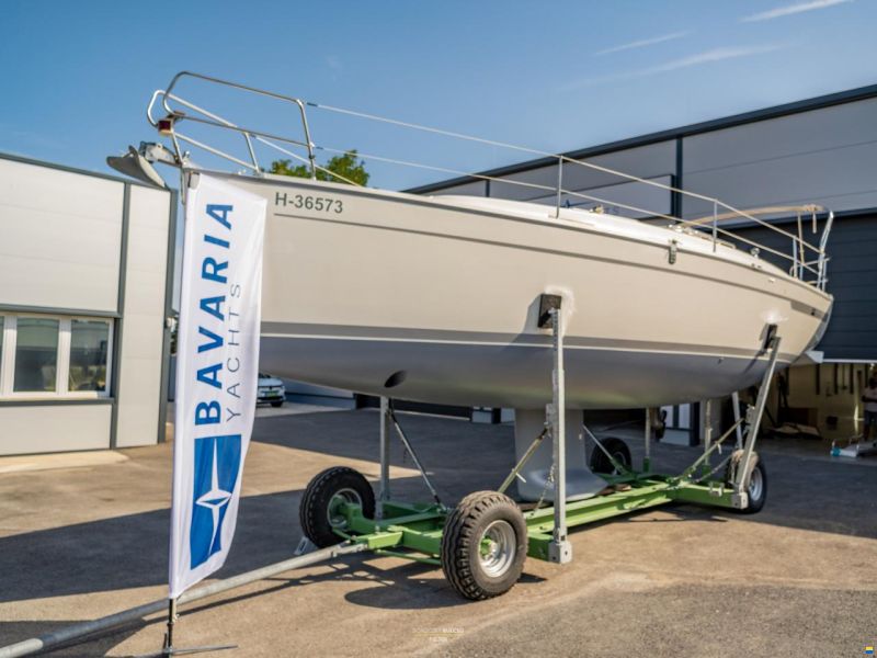 Bavaria CRUISER 32 - 2011