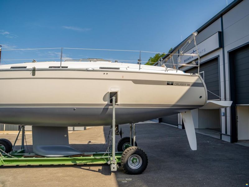 Bavaria CRUISER 32 - 2011