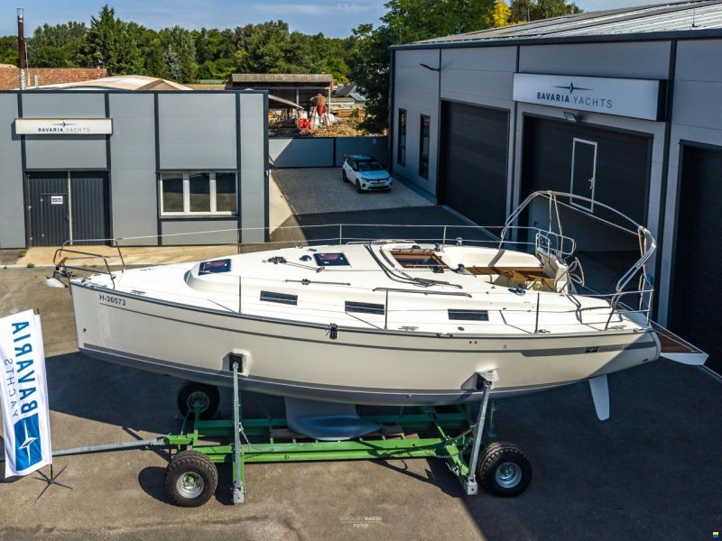 Bavaria CRUISER 32 - 2011