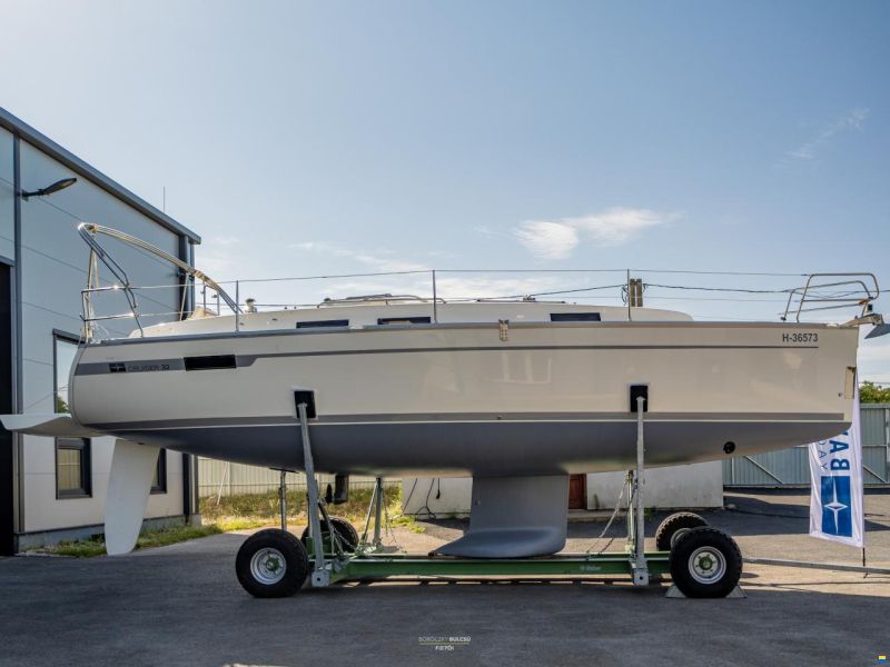 Bavaria CRUISER 32 - 2011