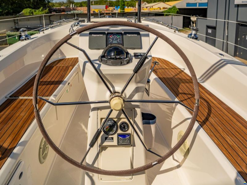Bavaria CRUISER 32 - 2011