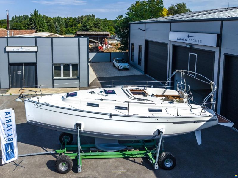 Bavaria CRUISER 32 - 2011