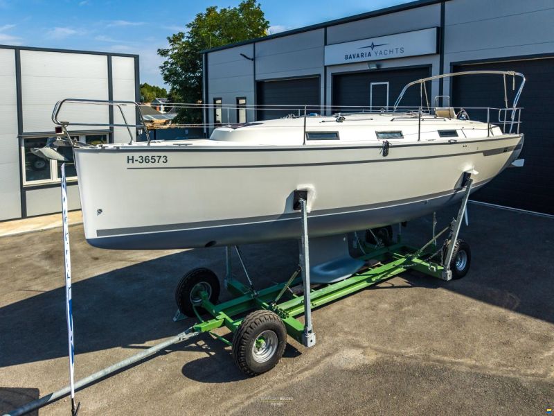 Bavaria CRUISER 32 - 2011